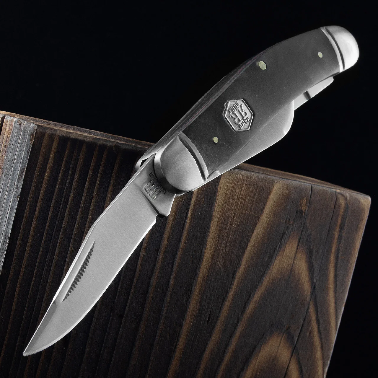 Rough Ryder Midnight Ice Sowbelly (RR1996) is a classic folding pocket knife - Image 5