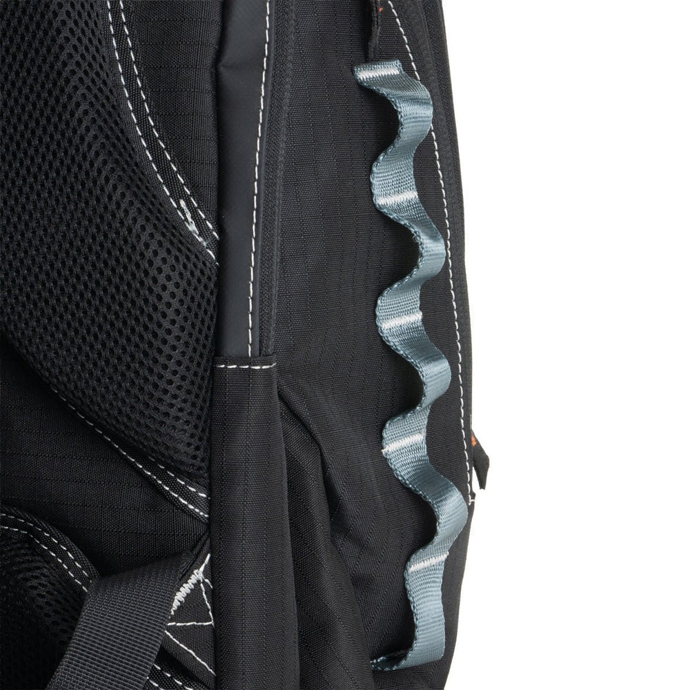 Rugged Extremes RX G406 30L Back Pack with lap top storage feature / Travel bag - Image 12
